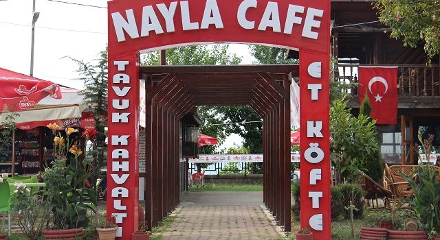 Nayla Cafe 13